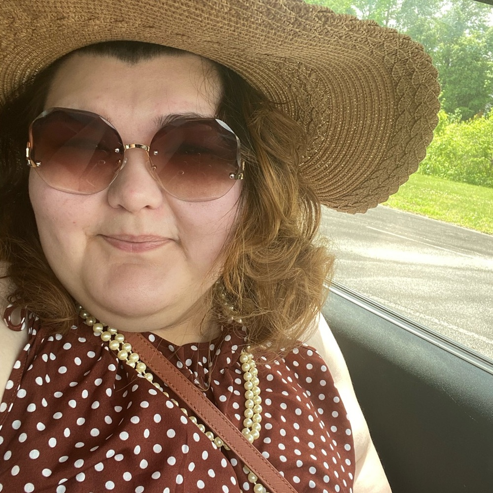 Meet your Posher, Julie